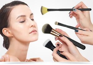Makeup Brush Dry Cleaning Sponge & Arm Strap – Quick Color Removal Tool | Portable Brush Cleaner for Cosmetic Brushes