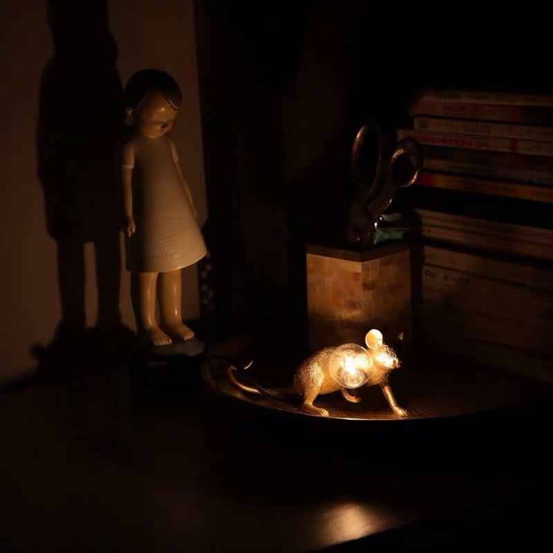 Creative Nordic Resin Mouse Table Lamp Desk LED Night Lights Small Mini Rat Desk Lamps